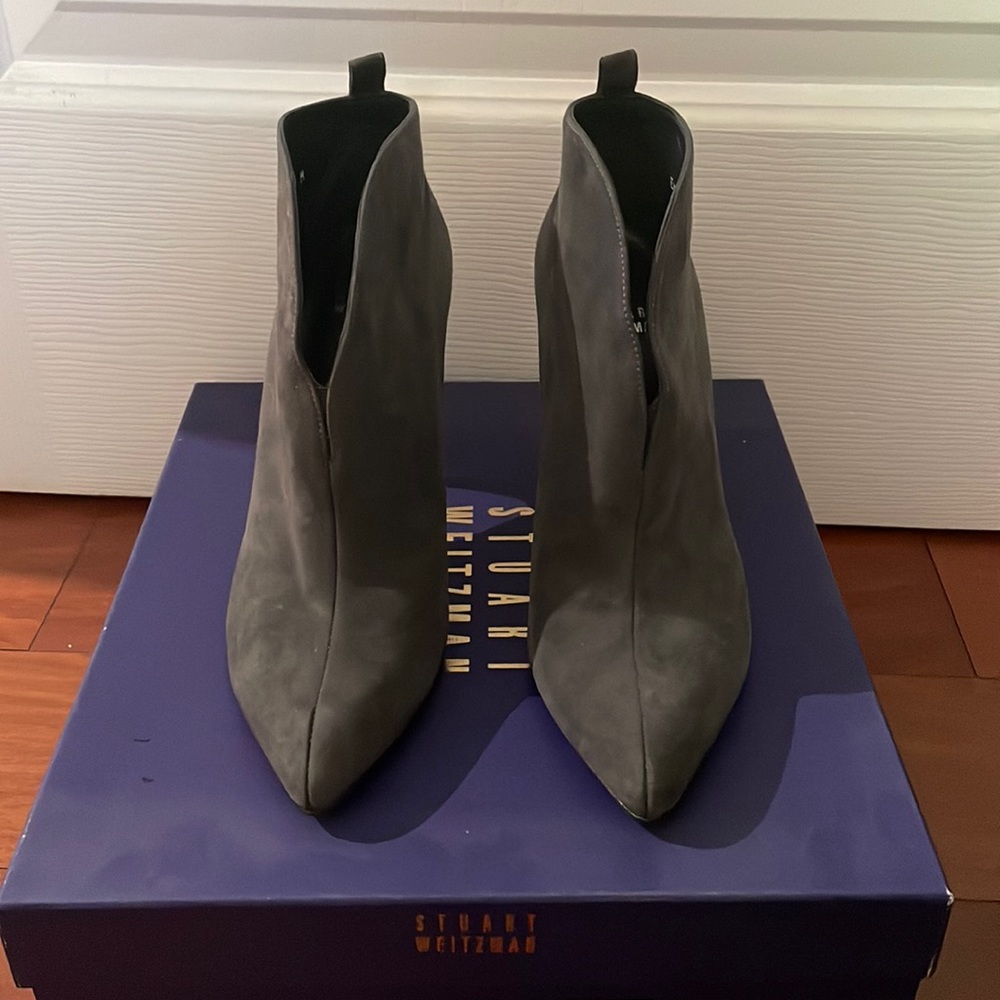 Stuart Weitzman Suede Ankle Booties Size 7.5